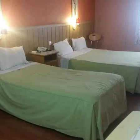 Gasthof Pensao Residencial Roma 2*