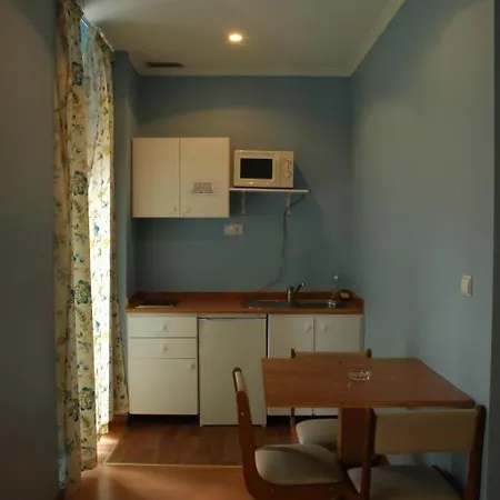 Pensao Residencial Roma 2*
