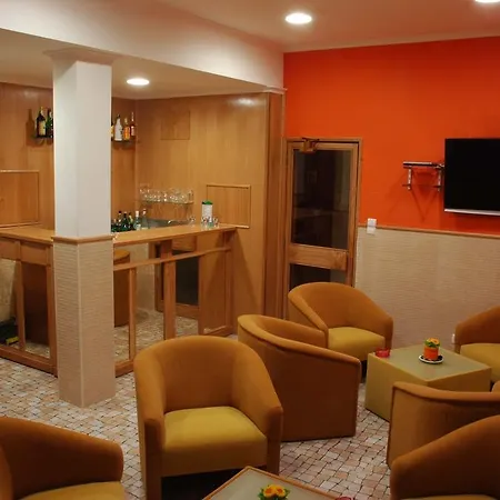 Πανσιόν Pensao Residencial Roma