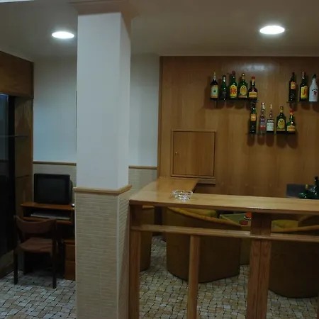 Πανσιόν Pensao Residencial Roma 2*